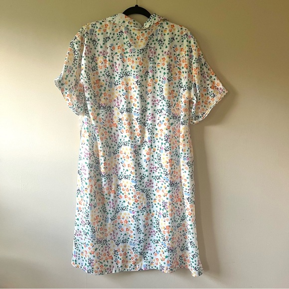NWT Summersalt The Do-It-All Shirt Dress in Wildflower Fields Size Small - Picture 8 of 10